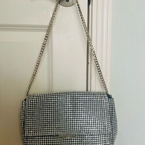 Elegant Silver Chain Shoulder Bag